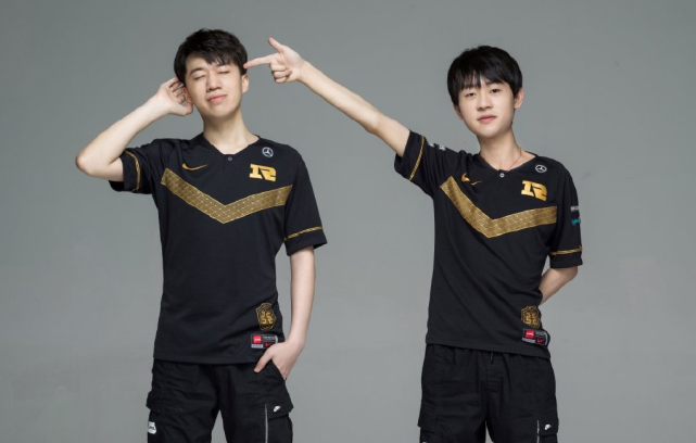 一直保持着 一直保持着